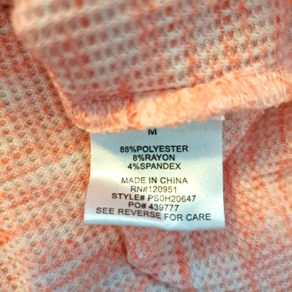 Hippie Rose Pink Tie-Front Waffle Knit Top Size Medium - Picture 6 of 6